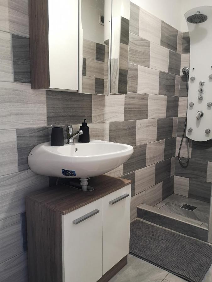 Dorka Apartman فونيارتْسفاشغ المظهر الخارجي الصورة